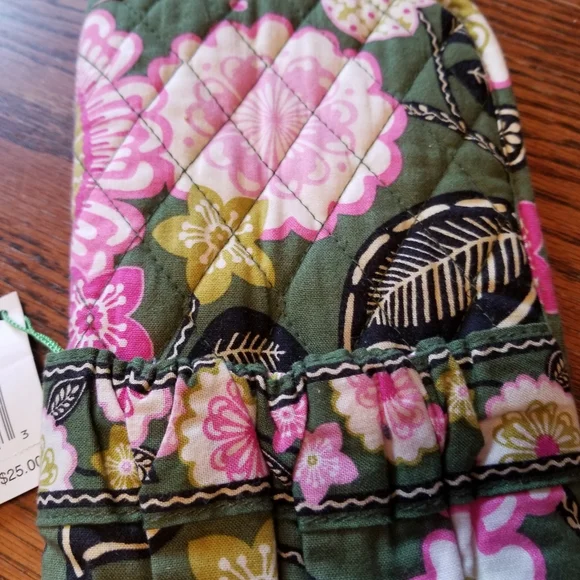 New Vera Bradley Straighten Up & Curl Olive Pink - Picture 4 of 4